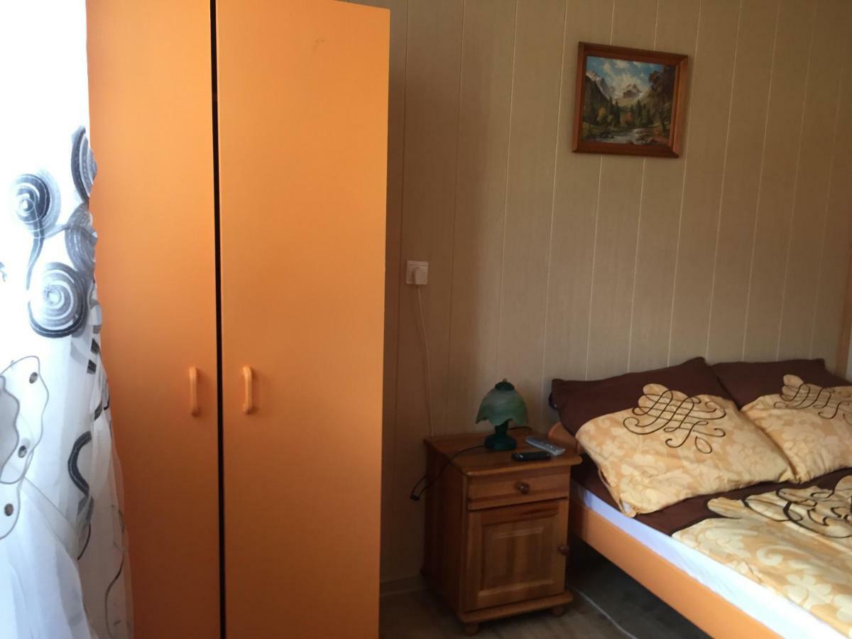 Pokoje U Eli Appartement Brzegi  Buitenkant foto